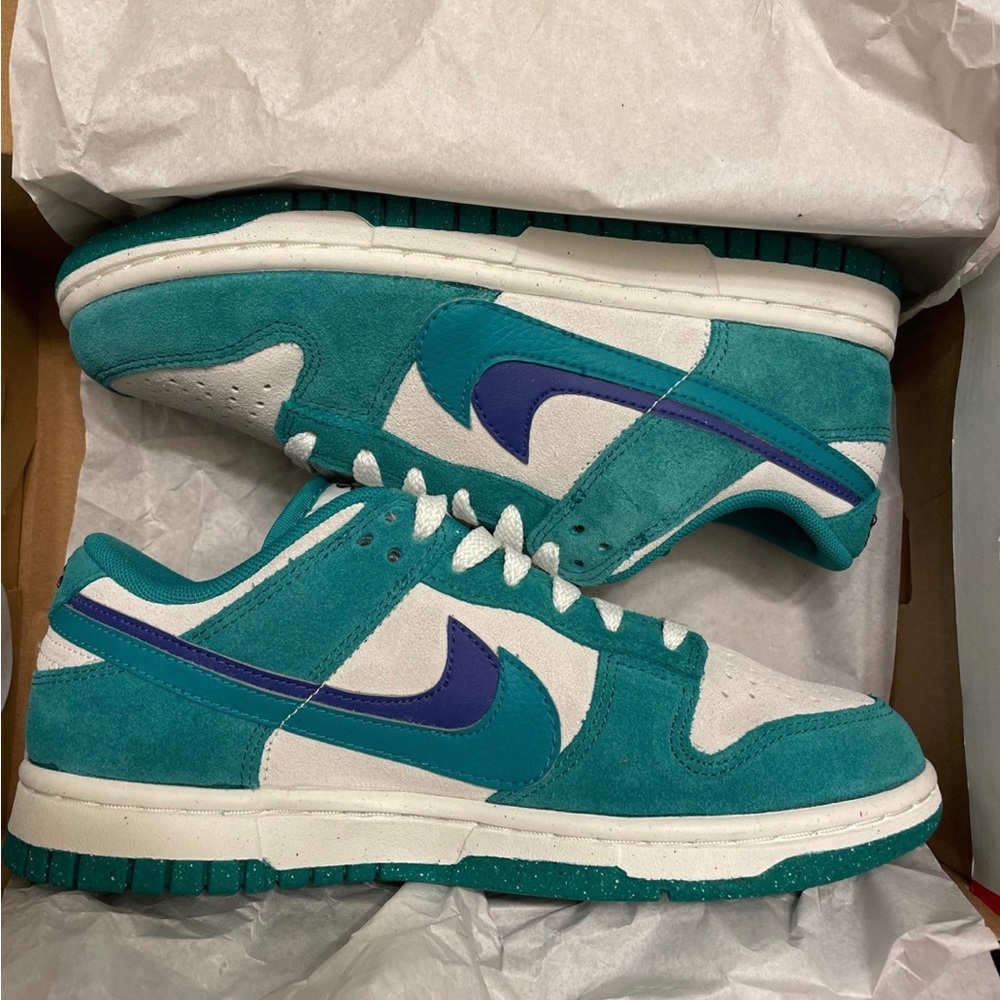 Brand New Dunks